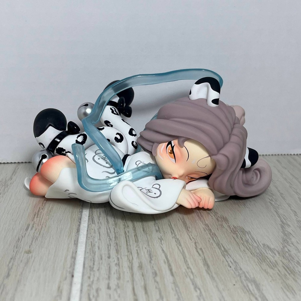 Dodo Sugar floating Mountain and Seas Series Meng Ji Figure White Snow Leopard